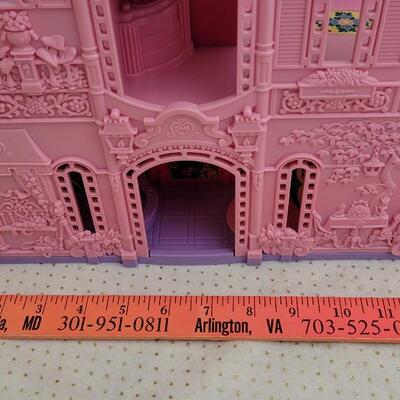 Lot 194: Vintage Fold Out Children's Toy Castle 
