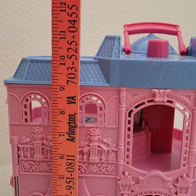 Lot 194: Vintage Fold Out Children's Toy Castle 