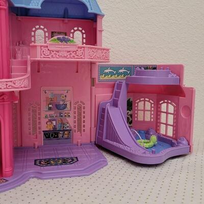 Lot 194: Vintage Fold Out Children's Toy Castle 