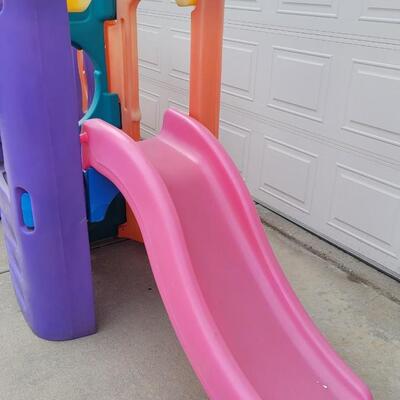 Lot 198: Vintage LITTLE TIKES 8-Piece Play-center 