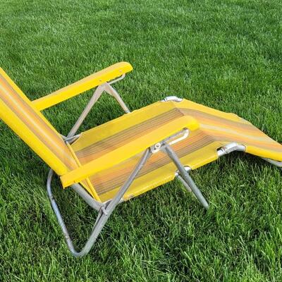 Lot 200: Vintage Yellow Striped Folding Lounge Chair 