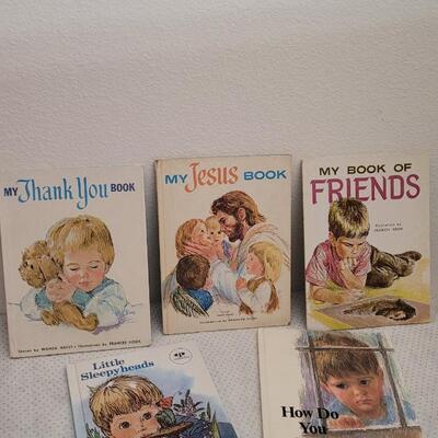 Lot 214: Assorted Vintage Frances Hook Books 