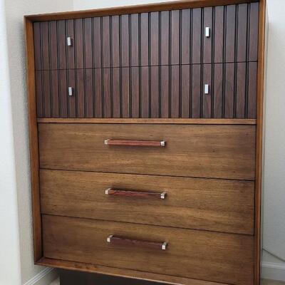 Lot 220: Vintage LANE Mid Century Modern Dresser 46" x 18" x 36" 