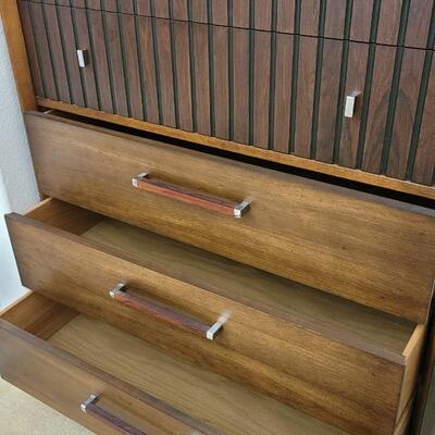 Lot 220: Vintage LANE Mid Century Modern Dresser 46" x 18" x 36" 
