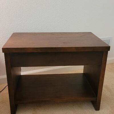 Lot 223: Vintage LANE Mid Century Modern Side Table 