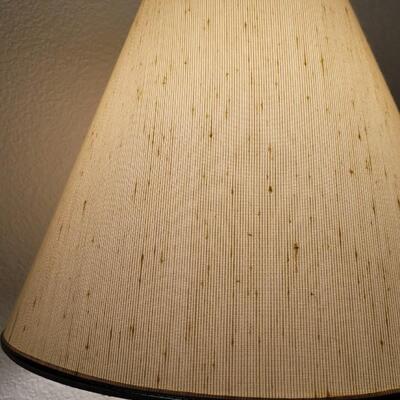 Lot 224: Table Lamp 20" Tested A+