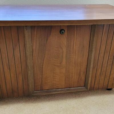 Lot 225B: Vintage LANE Mid Century Modern Cedar Chest w/ Original Organizers
