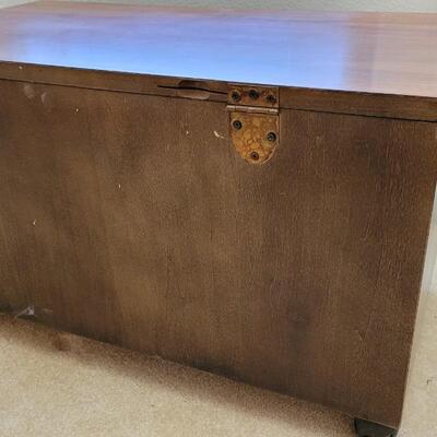 Lot 225B: Vintage LANE Mid Century Modern Cedar Chest w/ Original Organizers