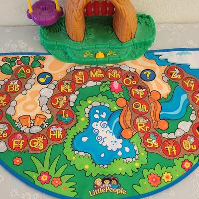 Lot 232: Little People Tree House