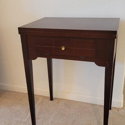 Lot 234: Vintage Singer 301A in Sewing Cabinet 