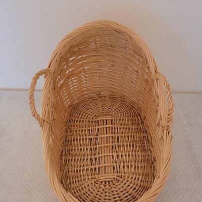 Lot 240: Baby Doll Basket Bassinet 