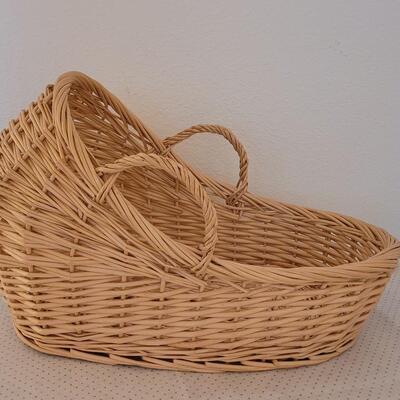 Lot 240: Baby Doll Basket Bassinet 