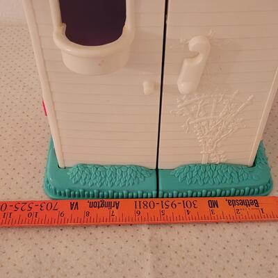 Lot 241: Fisher Price Little People House