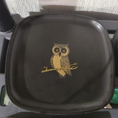 USA Couroc Owl Plate 18Â½" x 18Â½" -Item #177