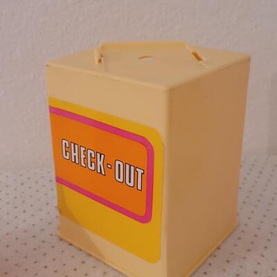 Lot 253: Barbie & Other Grocery Store Items