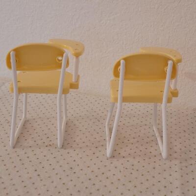 Lot 254: Vintage 1985 Garden Patio Furniture & 1990ish Desks