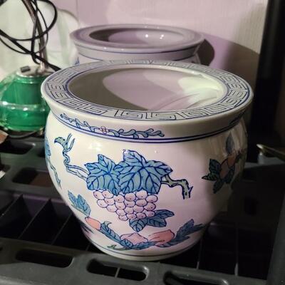 Asian Vase 7"T x 8"W -Item #196
