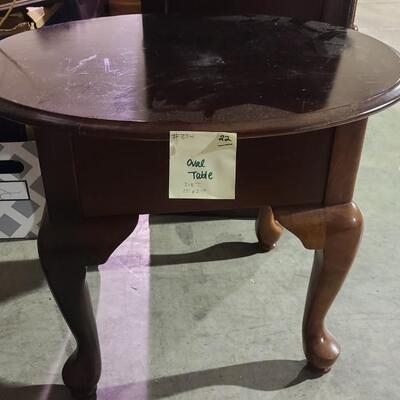 Oval Table 21Â½T x 22" x 27"-Item #214