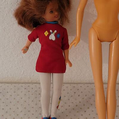 Lot 256: Barbie Lot