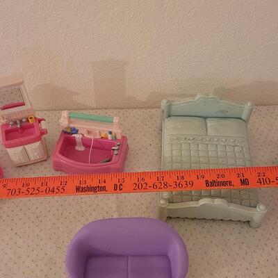 Lot 266: Vintage Mini Doll Furniture, Car and Others