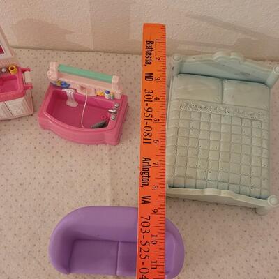 Lot 266: Vintage Mini Doll Furniture, Car and Others