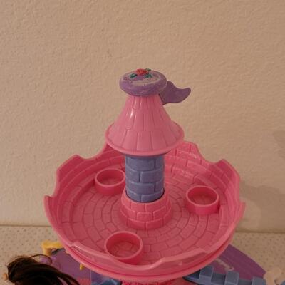 Lot 267: Musical Disney Princess Toy (Cinderella not inuded)
