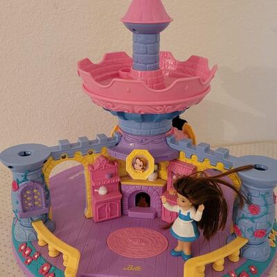 Lot 267: Musical Disney Princess Toy (Cinderella not inuded)