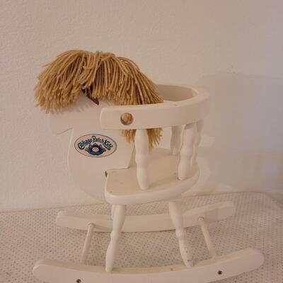 Lot 268: Vintage Cabbage Patch Doll Rocking Horse Chair 