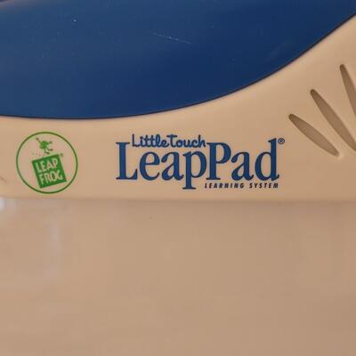 Lot 274: Leap Pad with Cartridges and Book