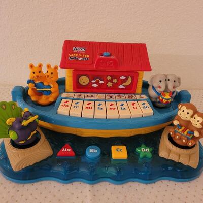Lot 275: VTech  Little Smart Land & Sea Jamboree 
