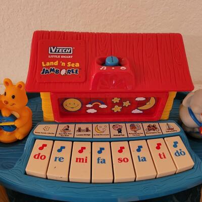 Lot 275: VTech  Little Smart Land & Sea Jamboree 