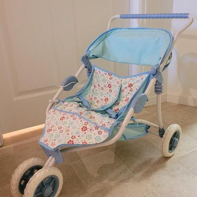 Lot 281: Baby Doll Double Stroller 