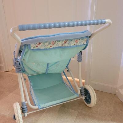 Lot 281: Baby Doll Double Stroller 