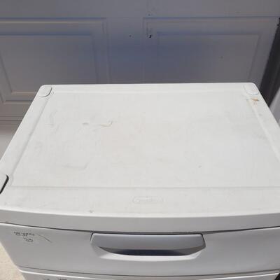 Lot 283:  4 Drawer Storage Container