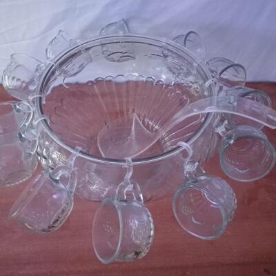 Punch bowl lot