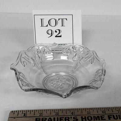 Pretty Crystal Bowl With Iris Pattern