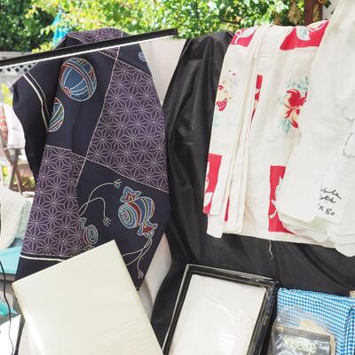 Lot 100 Vintage table wares, linens, cloths, Japanese