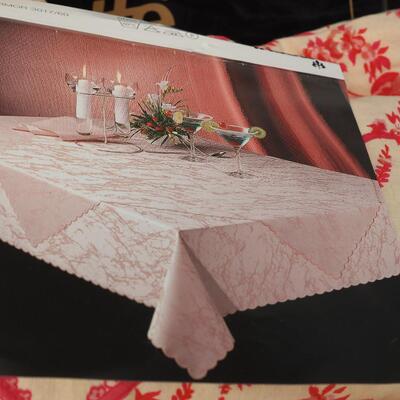 Lot 100 Vintage table wares, linens, cloths, Japanese