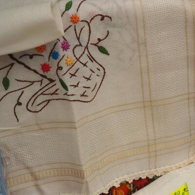 Lot 100 Vintage table wares, linens, cloths, Japanese