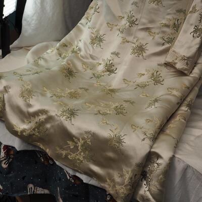 Lot 102 Silk  Chinese Vintage long coat over 60 years old