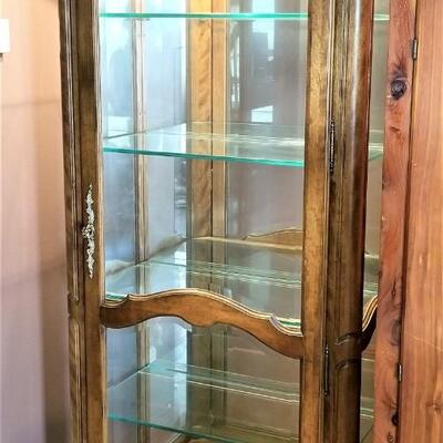 Lot #285  Gorgeous Lighted Curio Cabinet with working Key