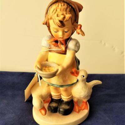 Lot #286  HUMMEL Figurine "Be Patient"