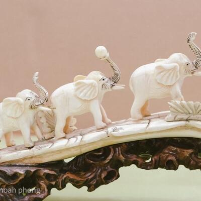 Bone Sculpture - Elephant Crossing with ball 