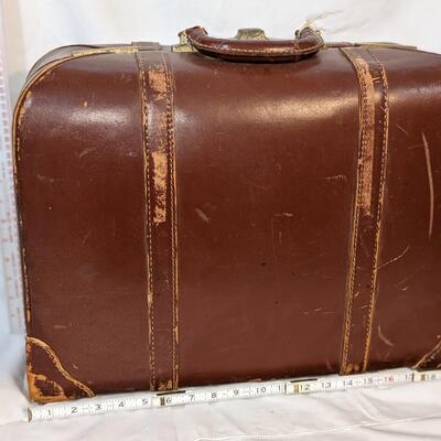 Vintage Peerless Leather Suitcase