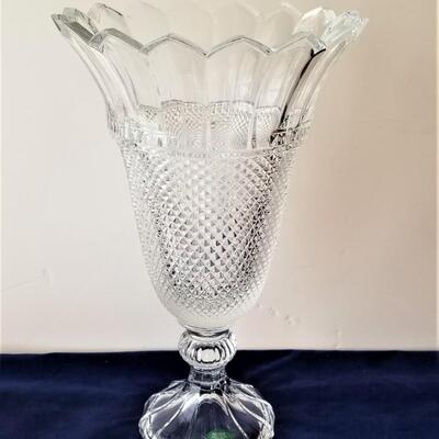 Lot #362  Beautiful SHANNON Irish crystal Vase