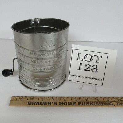 Bromwells Measuring Sifter, 5 Cup, Metal