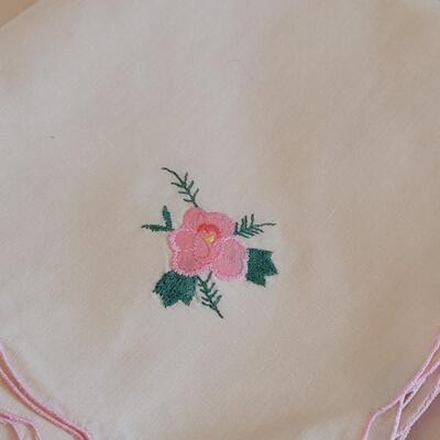 Lot 8: Large Rectangle Rose Tablecloth and 12 Napkins 