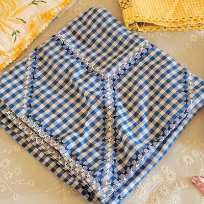 Lot 18: Vintage Picnic Tablecloths 