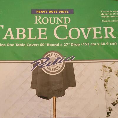 Lot 19: New Tablecloths 