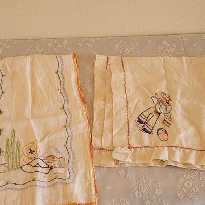 Lot 22: Vintage Handmade Small Square Tablecloth & Table Runner 